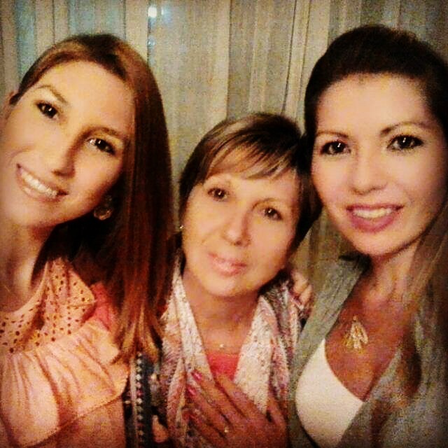 Laura con su familia
